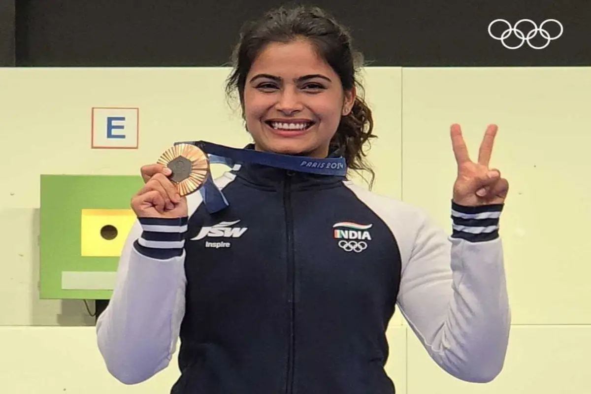 Manu Bhaker: जूनियर चैंपियन से पेरिस ओलंपिक मेडल तक, मनु भाकर की उपलब्धियों पर एक नजर