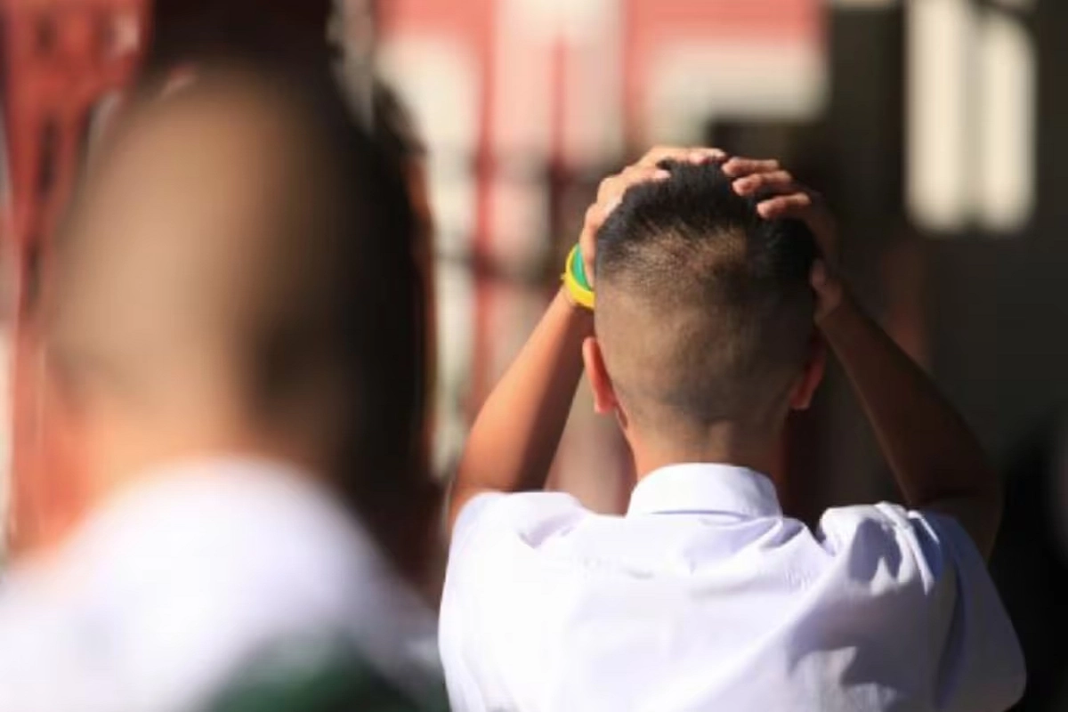 hair cut of students image