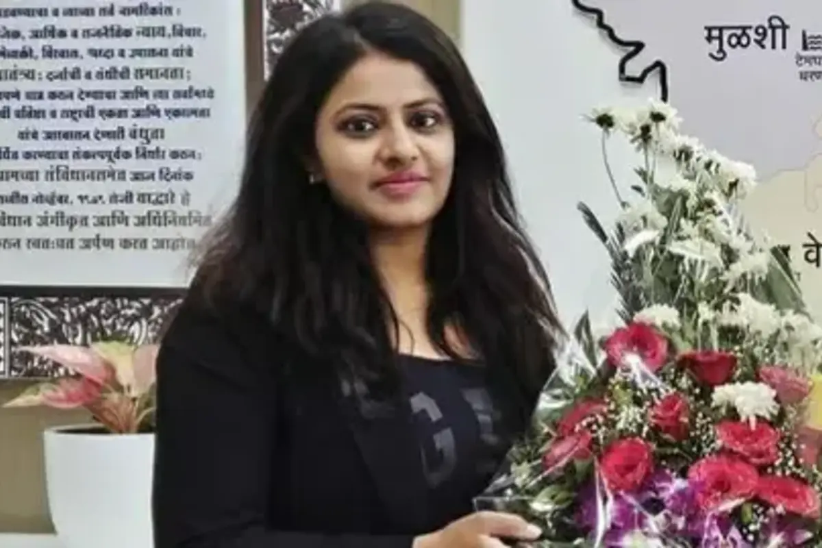 IAS Pooja Khedkar