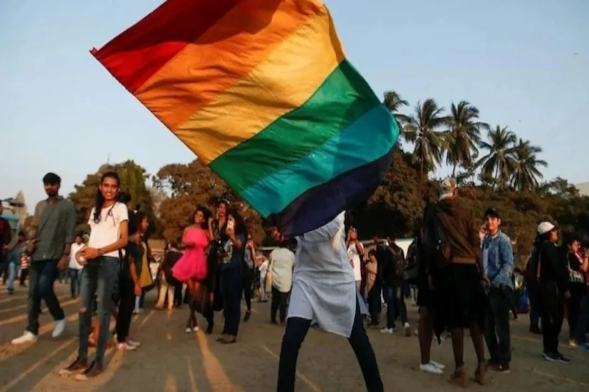 अब LGBTQ समुदाय के लोग भी बैंक में खुलवा सकते हैं जॉइंट अकाउंट, सरकार ने जारी की एडवाइजरी