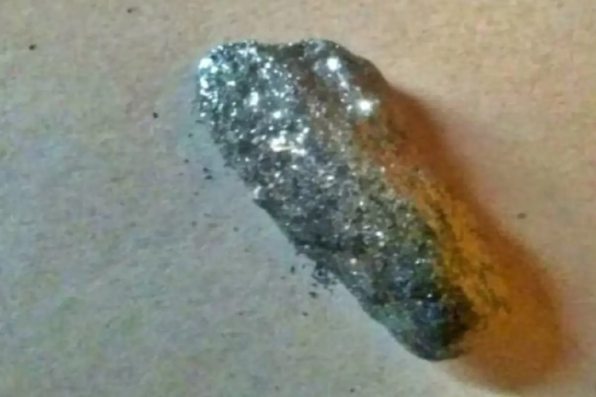 radioactive californium stone