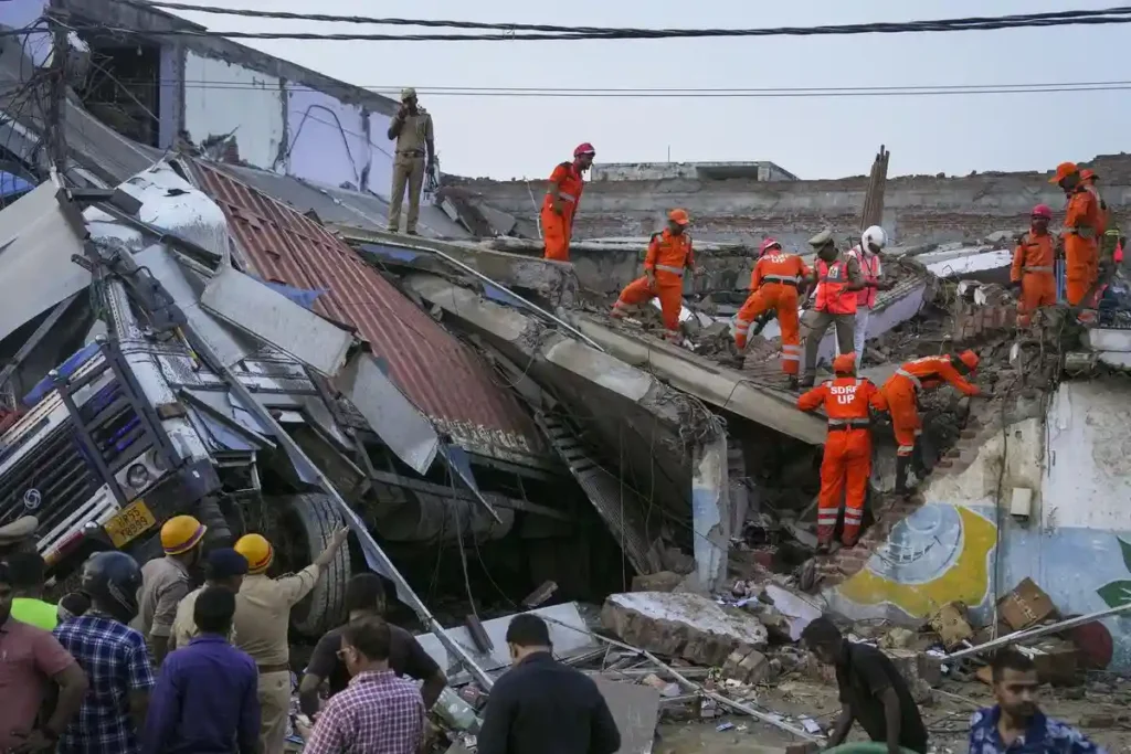 Lucknow building collapse