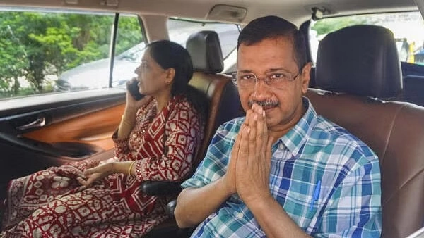 cm kejriwal left cm house 