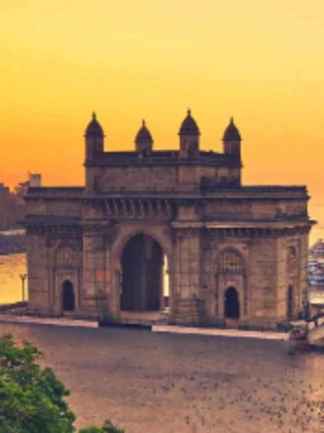 आपको मालूम है ‘Gateway of India’ का निर्माण कब और किसके द्वारा करवाया था?