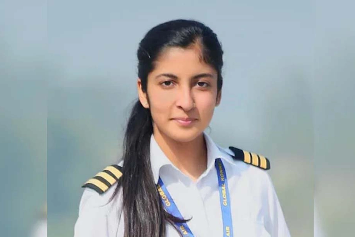 ‘बॉयफ्रेंड परेशान करता था, नॉनवेज खाने से रोकता था’, Air India Pilot की मौत के बाद परिवार ने लगाया हत्या का आरोप