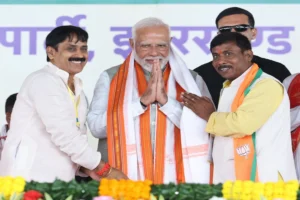 Jharkhand में अपनी पहली ही रैली में विपक्ष पर जमकर बरसे PM Modi, कहा- इन लोगों ने भ्रष्टाचार की सारी सीमाएं लांघी