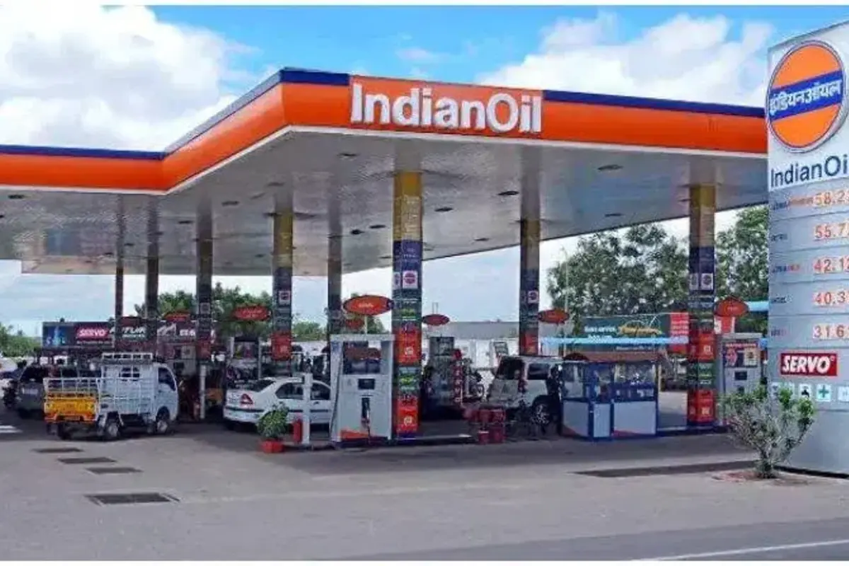 क्या आपको मालूम है हर Petrol Pump पर बिल्कुल मुफ्त मिलती हैं ये सुविधाएं? यहां जानिए इनके बारे में