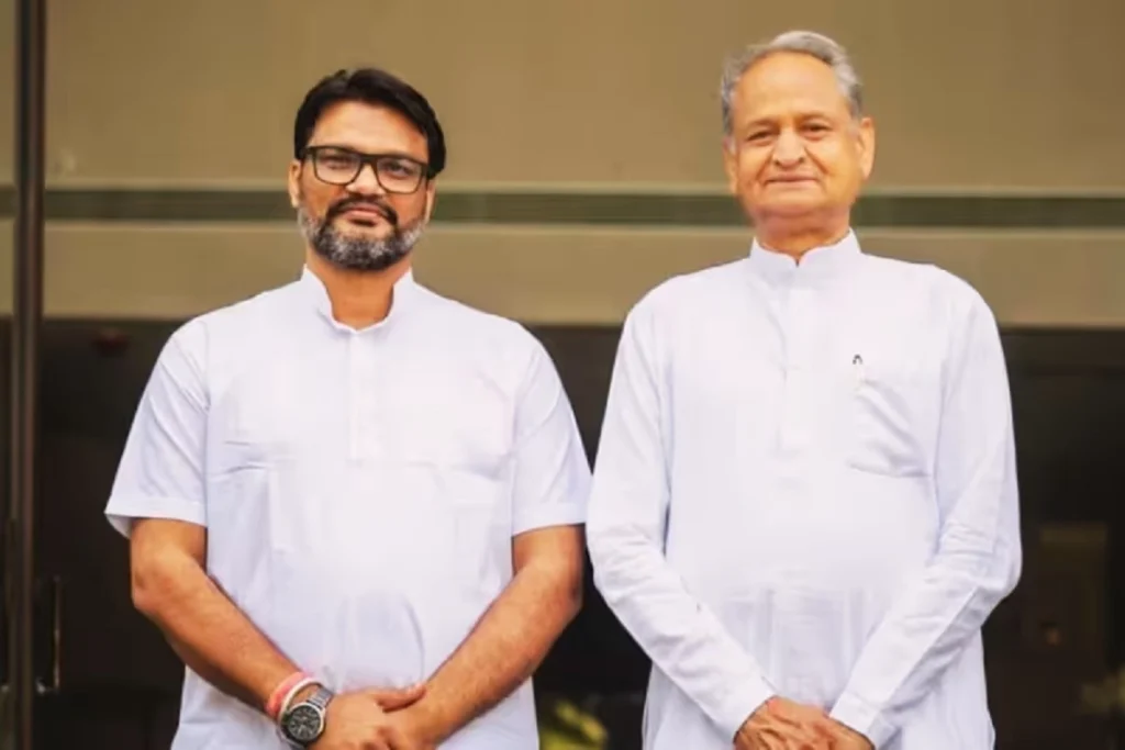 Ashok-gehlot's-former-osd-lokesh-sharma-arrested know the reason