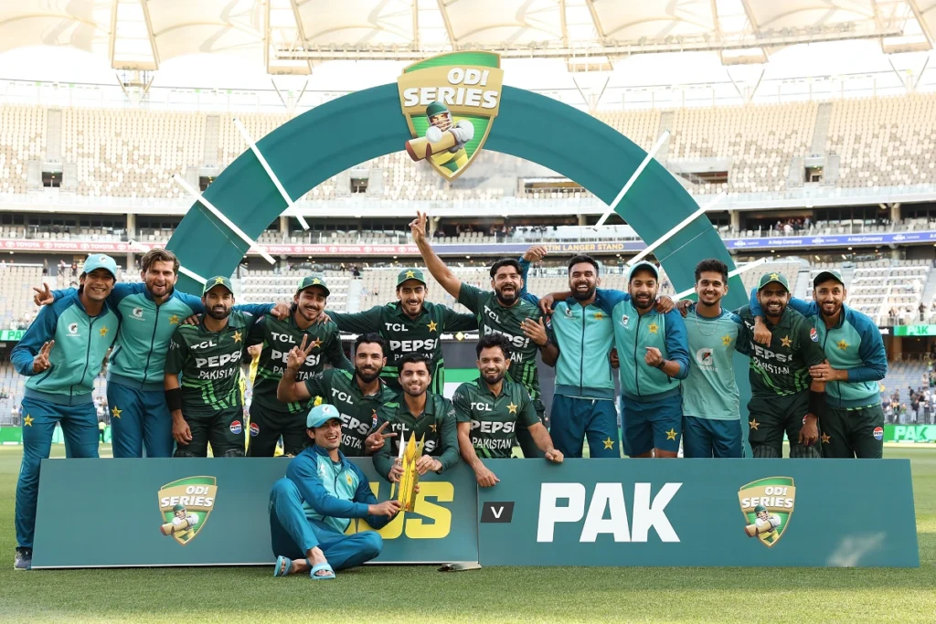 pakistan beat australia
