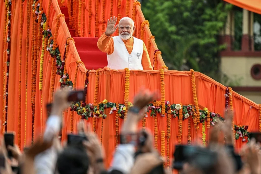 pm modi in public