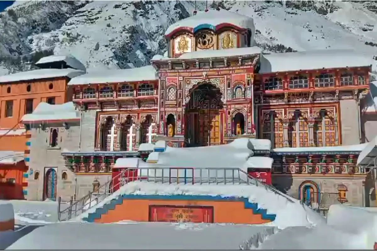 Snofall In Kedarnath