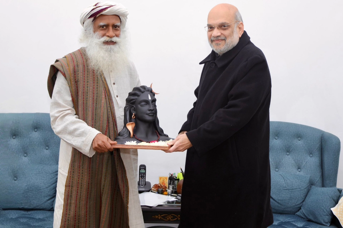 Home Minister Amit Shah met Sadhguru and Swami Avdeshanand Giri