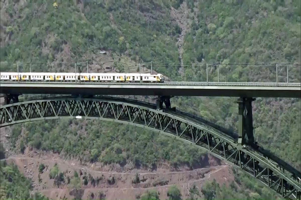 Indian Railways successful trial run at Chenab Bridge