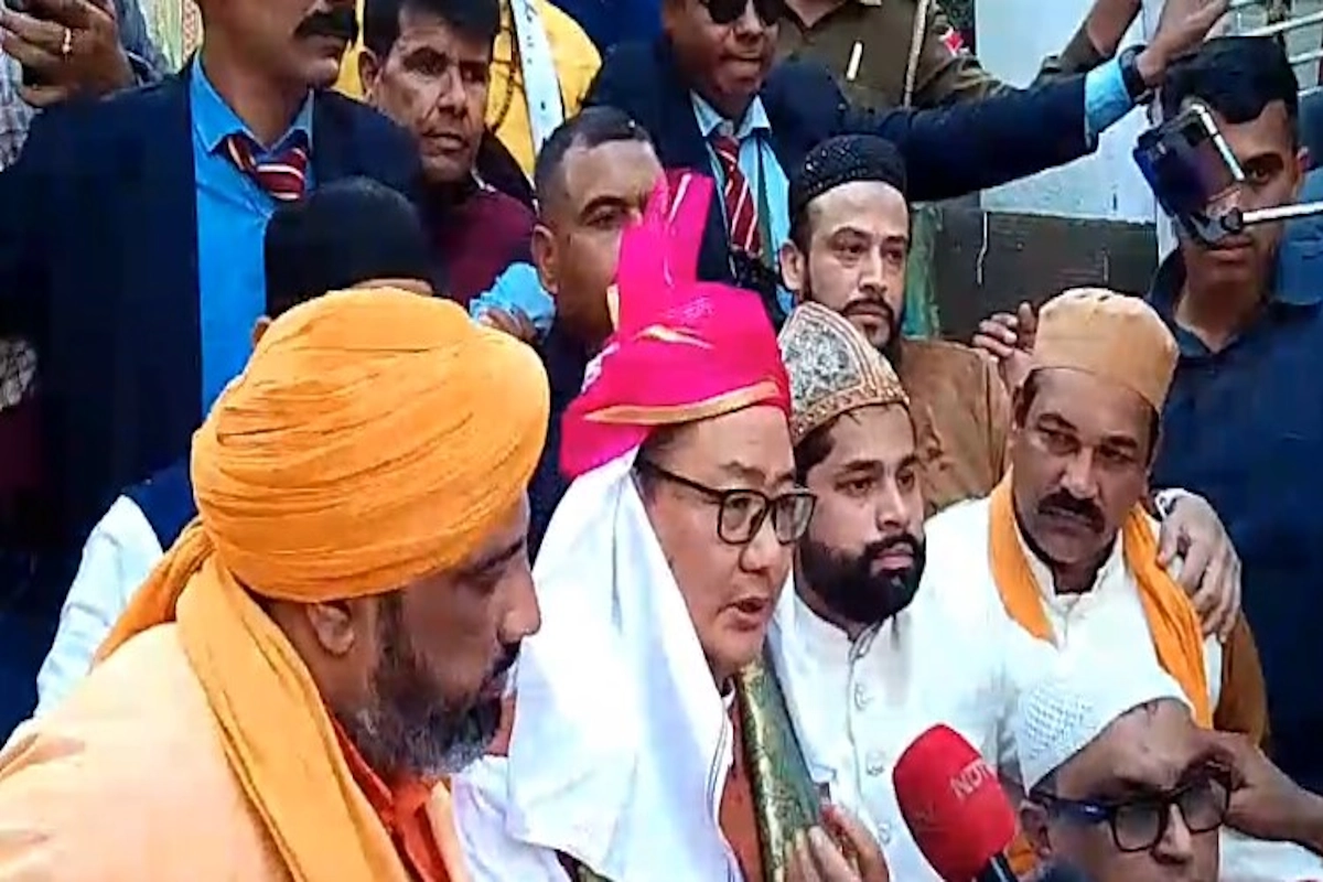 Kiren Rijiju at Ajmer Sharif