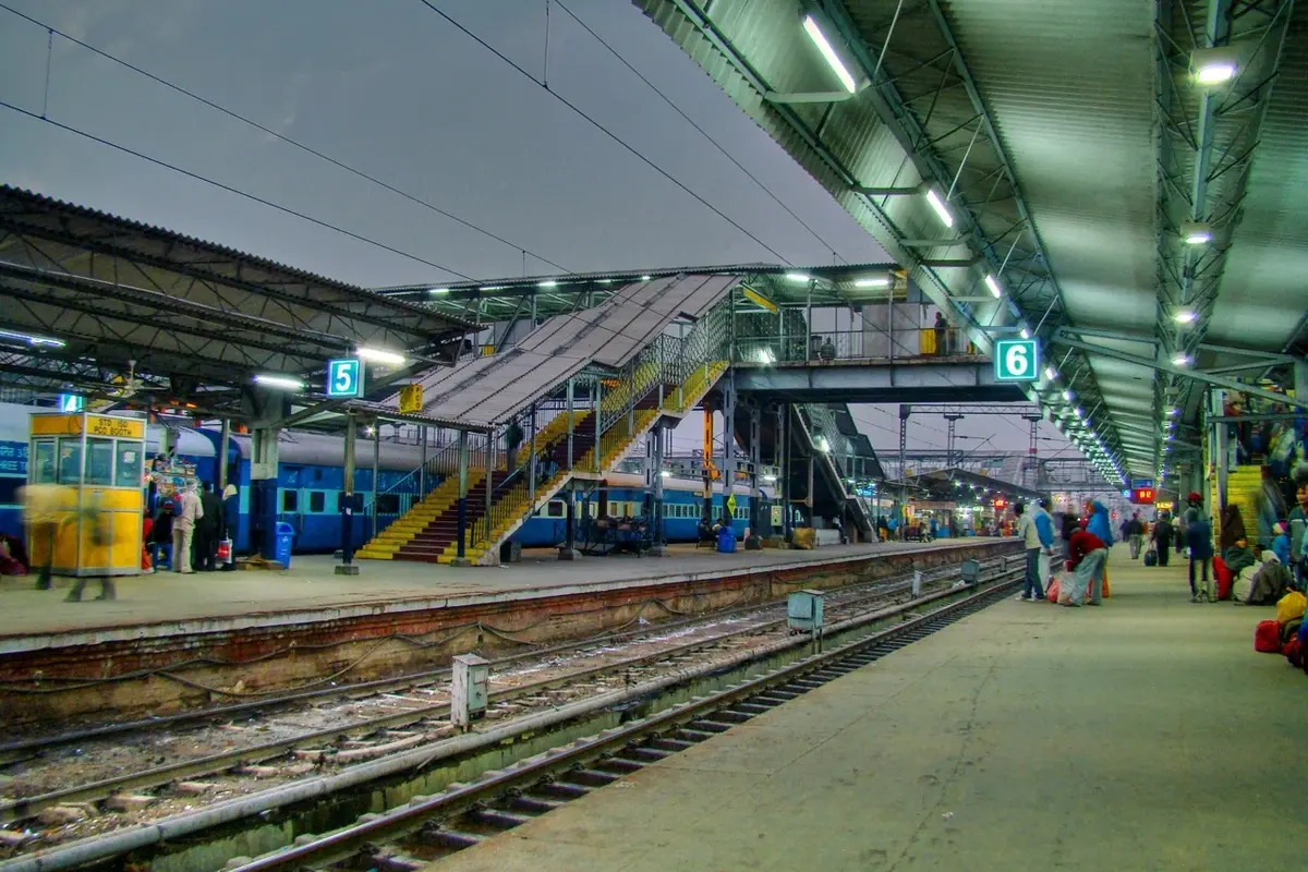 Hazrat Nizamuddin Railway Station