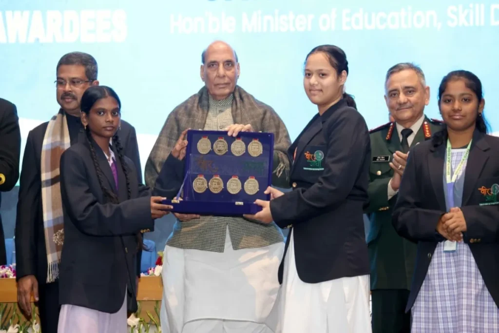 Raksha Mantri Rajnath Singh felicitated 'Super-100' winners of Project Veer Gatha