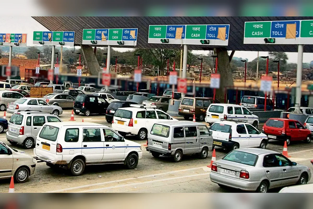 Toll Tax Collection In India: सरकार को टोल टैक्स से हो रही कमाई, हर साल बढ़ रहा राजस्व का आंकड़ा