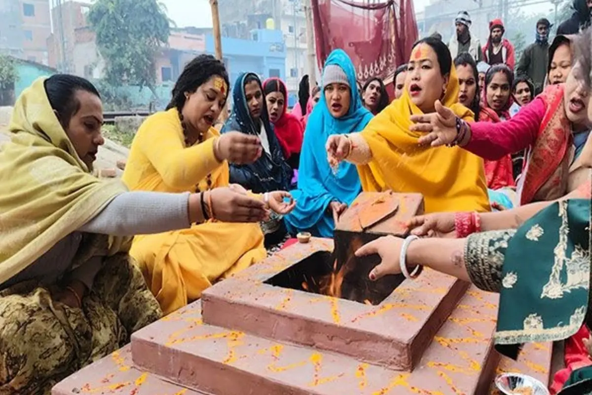 Kinnar Akhara performed havan