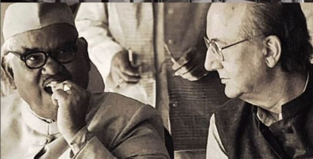 Anupam Kher is missing the moments spent with Satish Kaushik