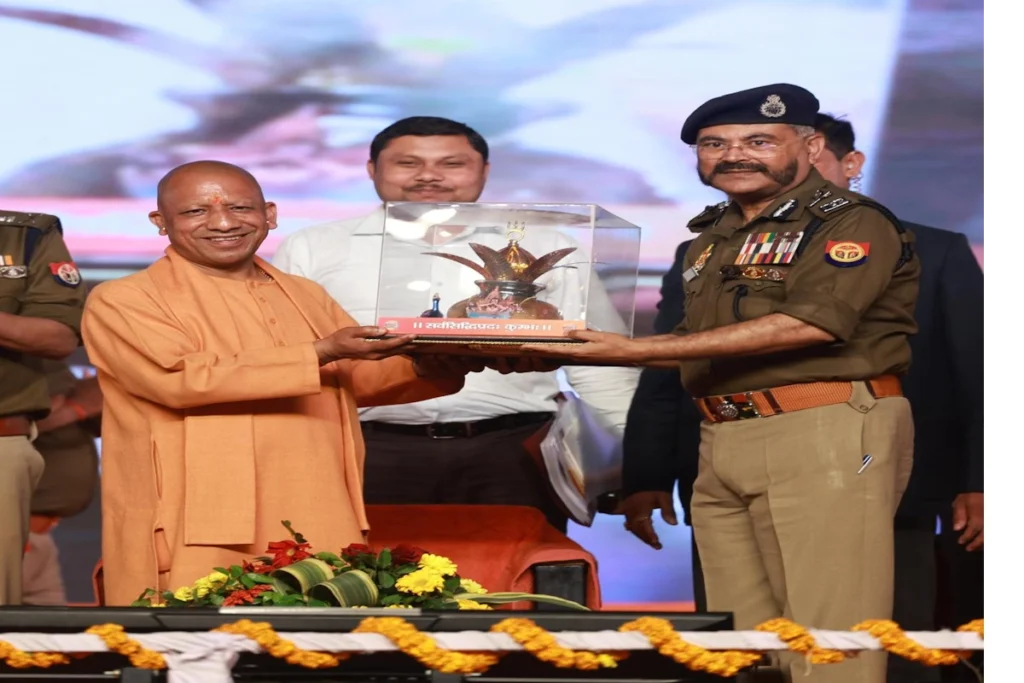 CM YOGI
