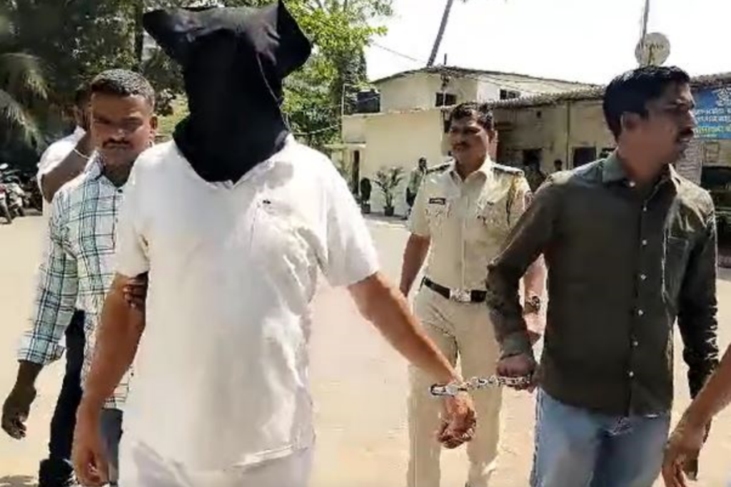 Maharashtra, Father raped three daughters