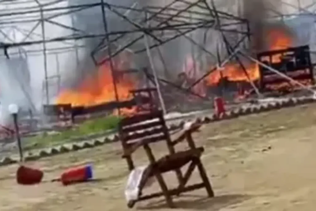 Fire broke out due to short circuit in Mahakumbh.