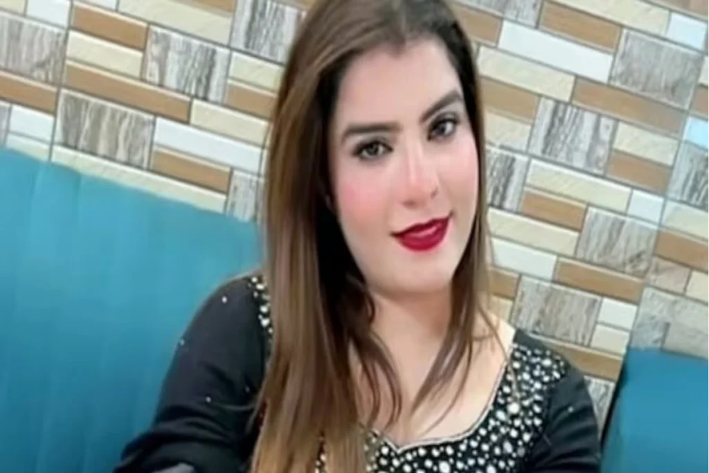 zoya khan