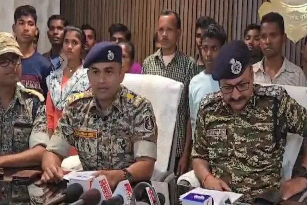 22 Maoists surrender in Chhattisgarh