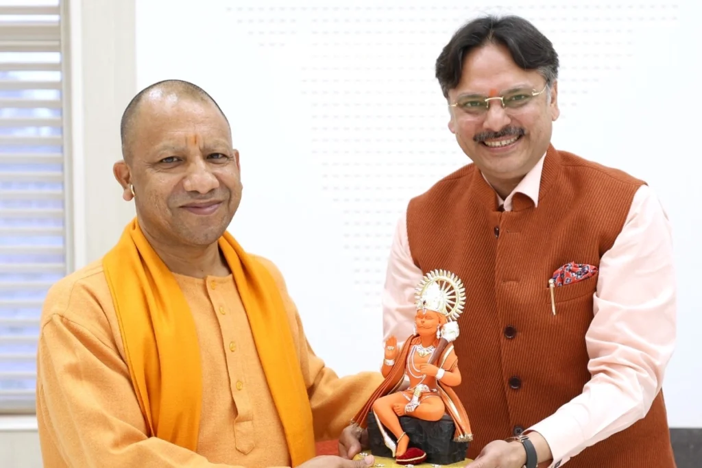 Dr. Rajeshwar Singh, UP News