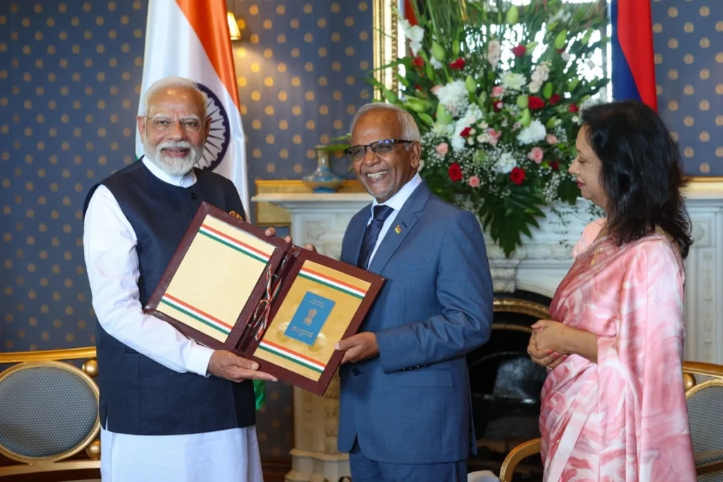 PM Modi met Mauritius President