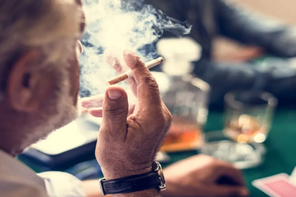 delhi high court smoking case