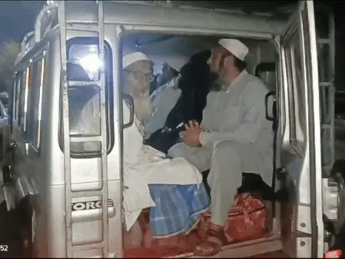 Rajasthan: तब्लीगी जमात से जुड़े नेपालियों पर एक्‍शन, दौसा में हत्‍थे चढ़े 10 महिला-पुरुष किए गए डिपोर्ट