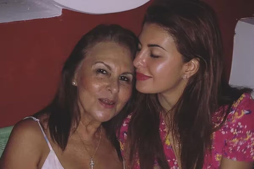 Jacqueline Fernandez mother
