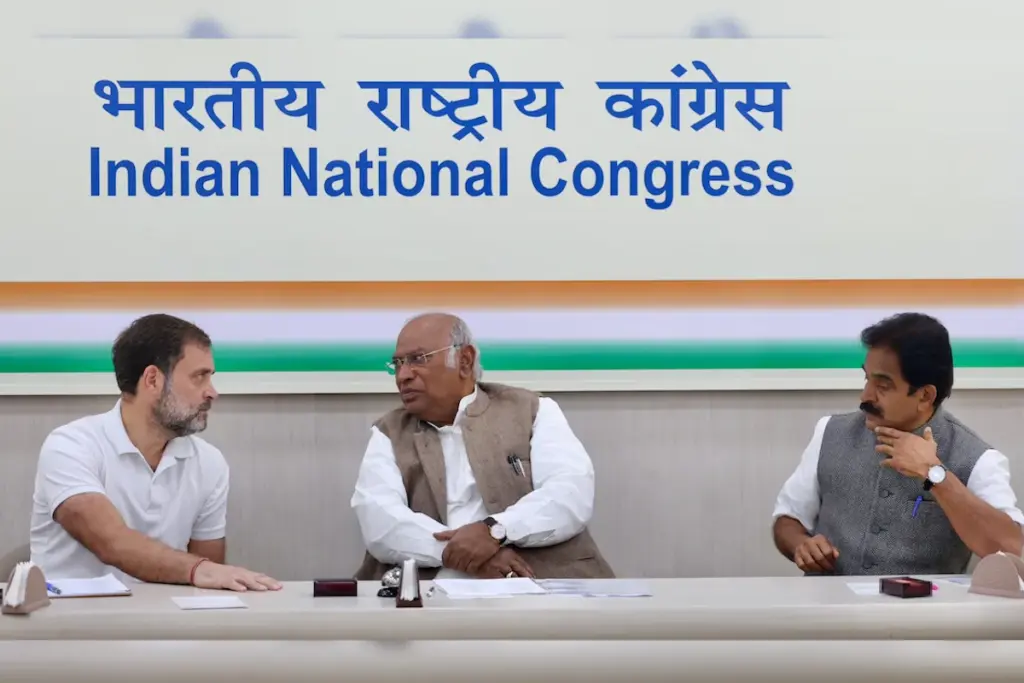 Congress Gujarat Adhiveshan 2024