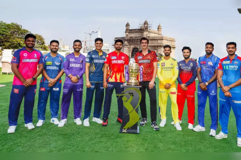 IPL 2025 Playoffs Race