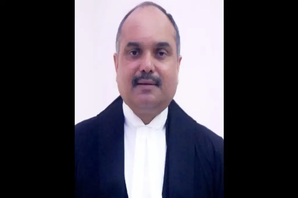 Justice Chandra Dhari Singh transferred from Delhi HC to Allahabad HC