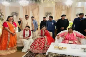 बसपा सुप्रीमो मायावती की भतीजी एलिस ने ससुरालवालों के खिलाफ दहेज उत्पीड़न का हापुड़ थाने में मुकदमा कराया दर्ज
