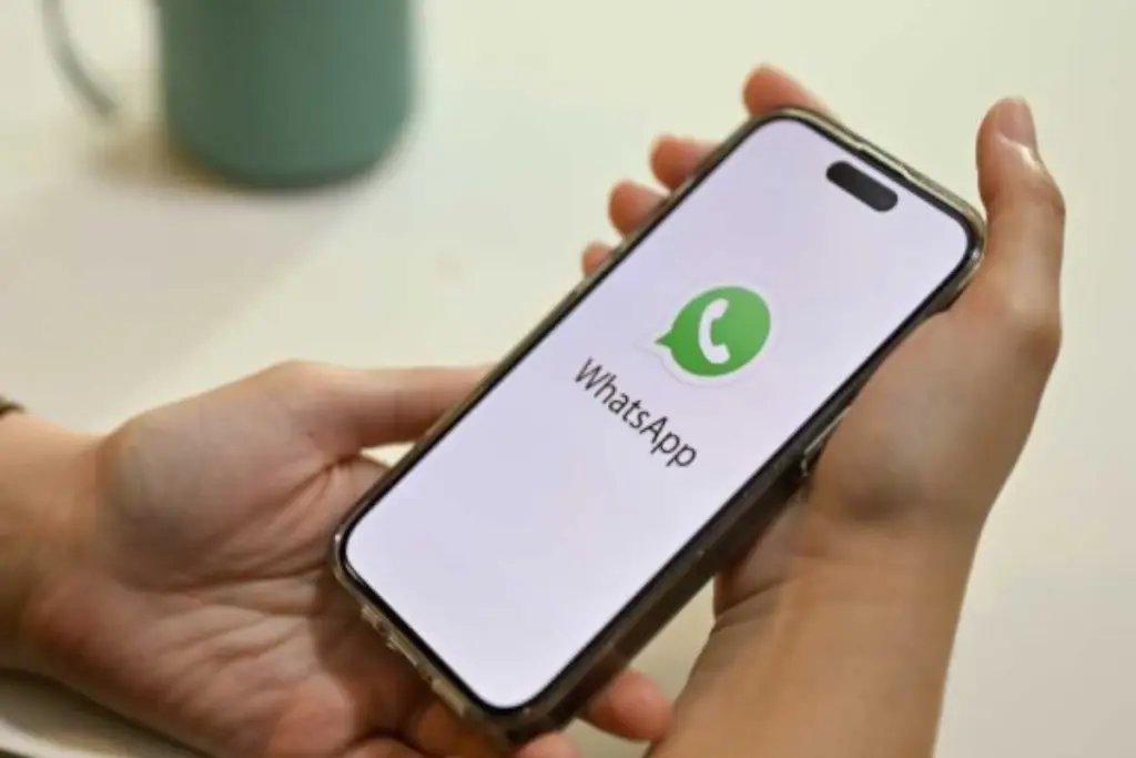 WhatsApp Outage