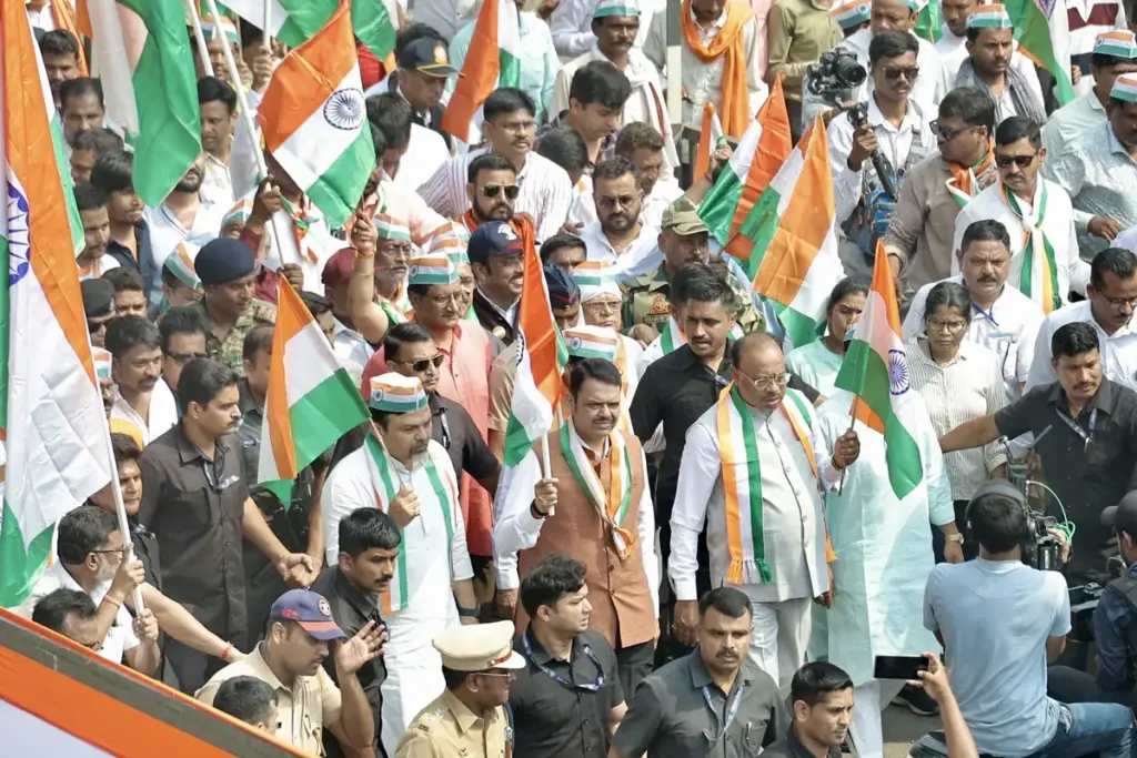CM Fadnavis