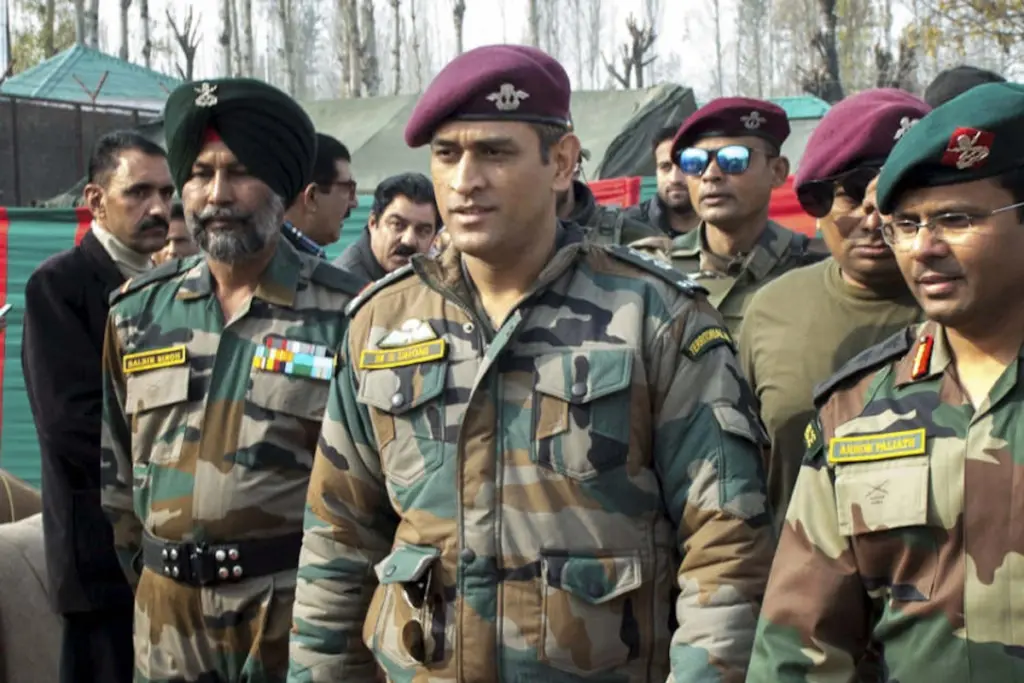 MS Dhoni Territorial Army