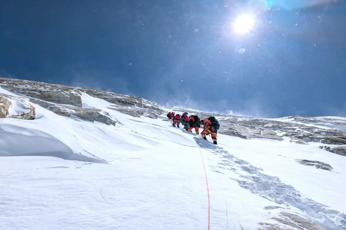 Mount Makalu summit 2025