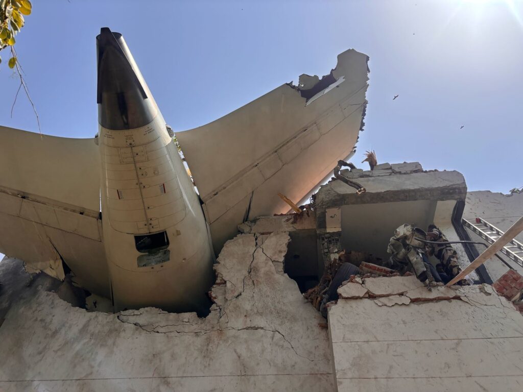ahmedabad plane crash