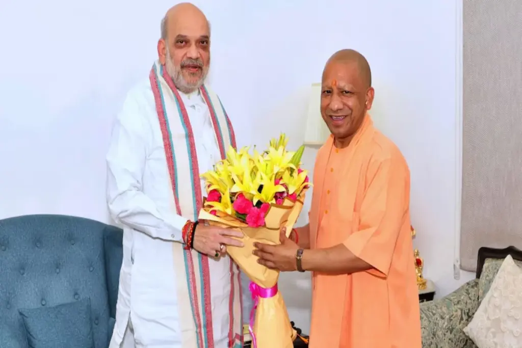 Yogi Adityanath in kashi