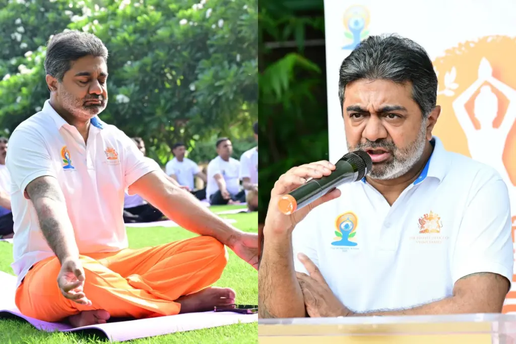 collage International Yoga