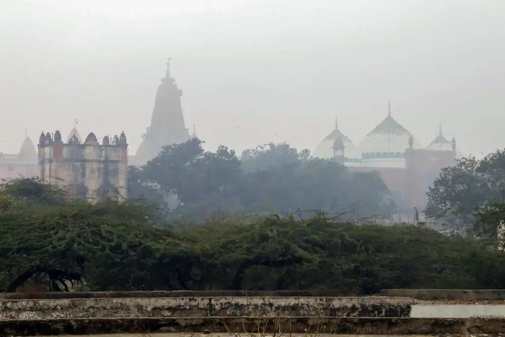 UP News: श्रीकृष्ण जन्मभूमि-शाही ईदगाह मामला, इलाहाबाद हाईकोर्ट में सुनवाई आज - भारत एक्सप्रेस