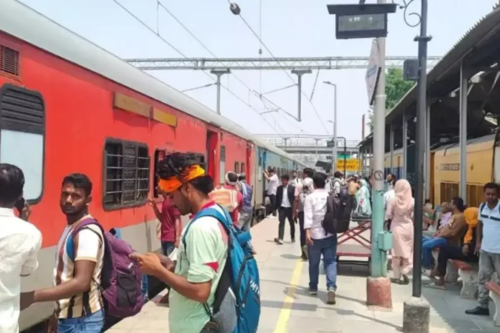 Railway Station list In Delhi