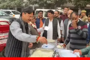 Sarojininagar MLA Rajeshwar Singh Tara Shakti Nishulk Rasoi