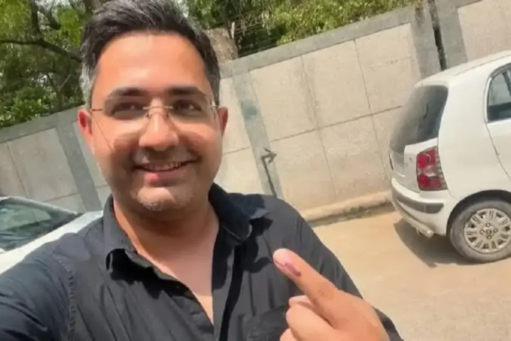 मृतक दीपक