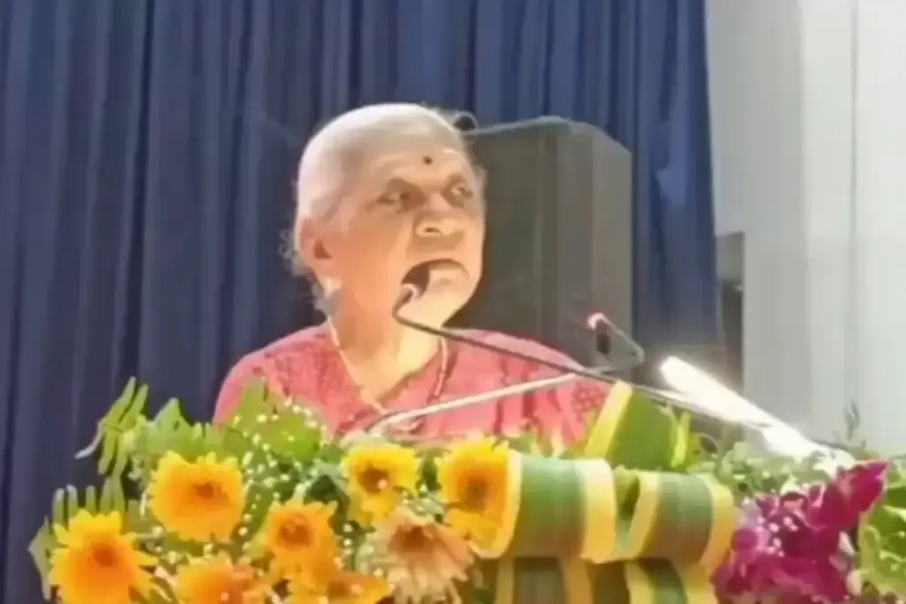 UP News: रामलला के दर्शन आसान, फाइलों के नहीं, राज्यपाल आनंदीबेन पटेल ने प्रशासन को दी सख्त नसीहत - भारत एक्सप्रेस