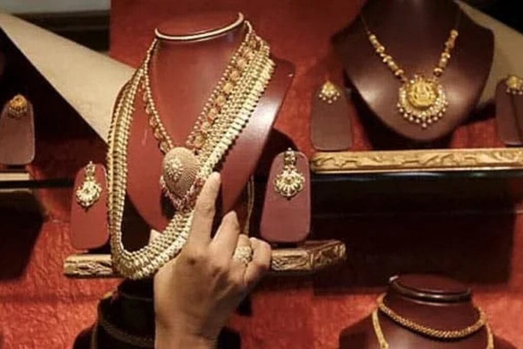 Gold Silver Price Today: लगातार दूसरी बार नहीं बदले सोने-चांदी के दाम